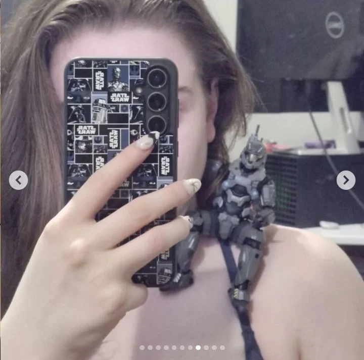 my British ftm ex's sister Jeffrey *IF ANYBODY CAN HACK HER SNAP DM ME* image 45