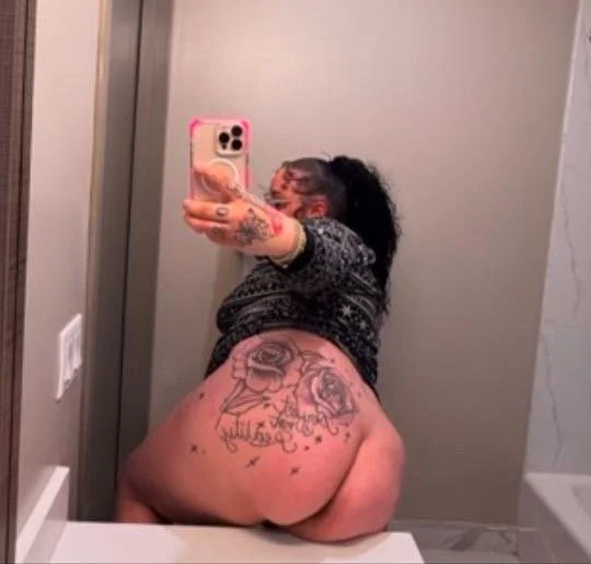 Hood snow bunny image 21