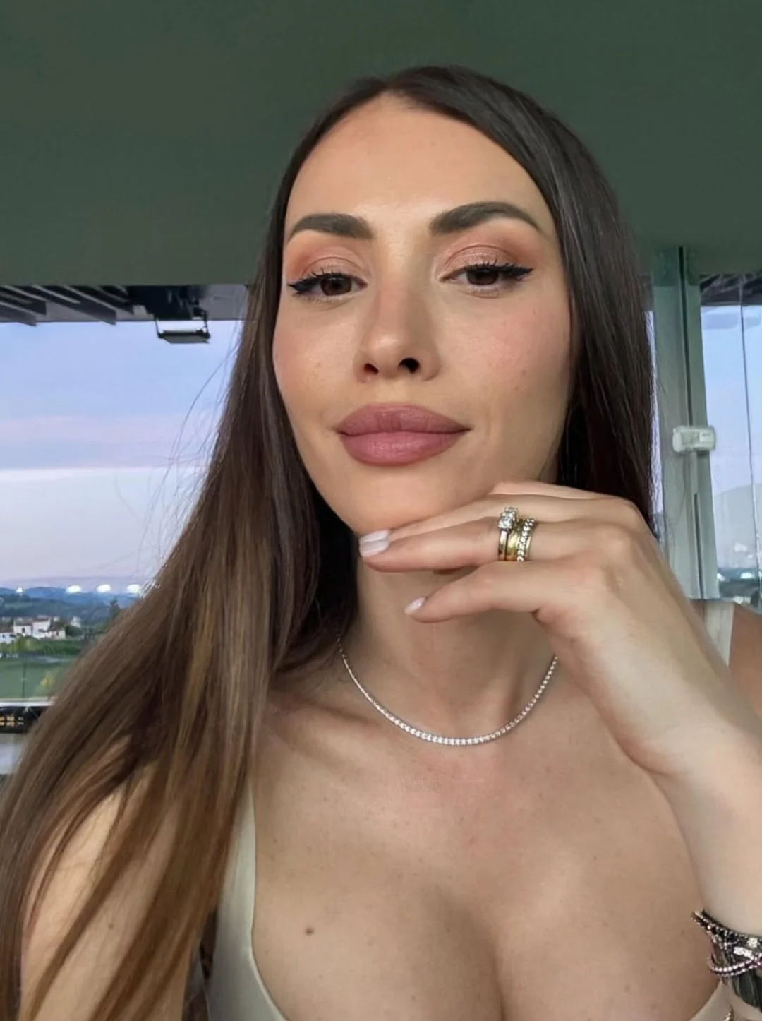 Rossella Petrillo hot italian journalist image 16