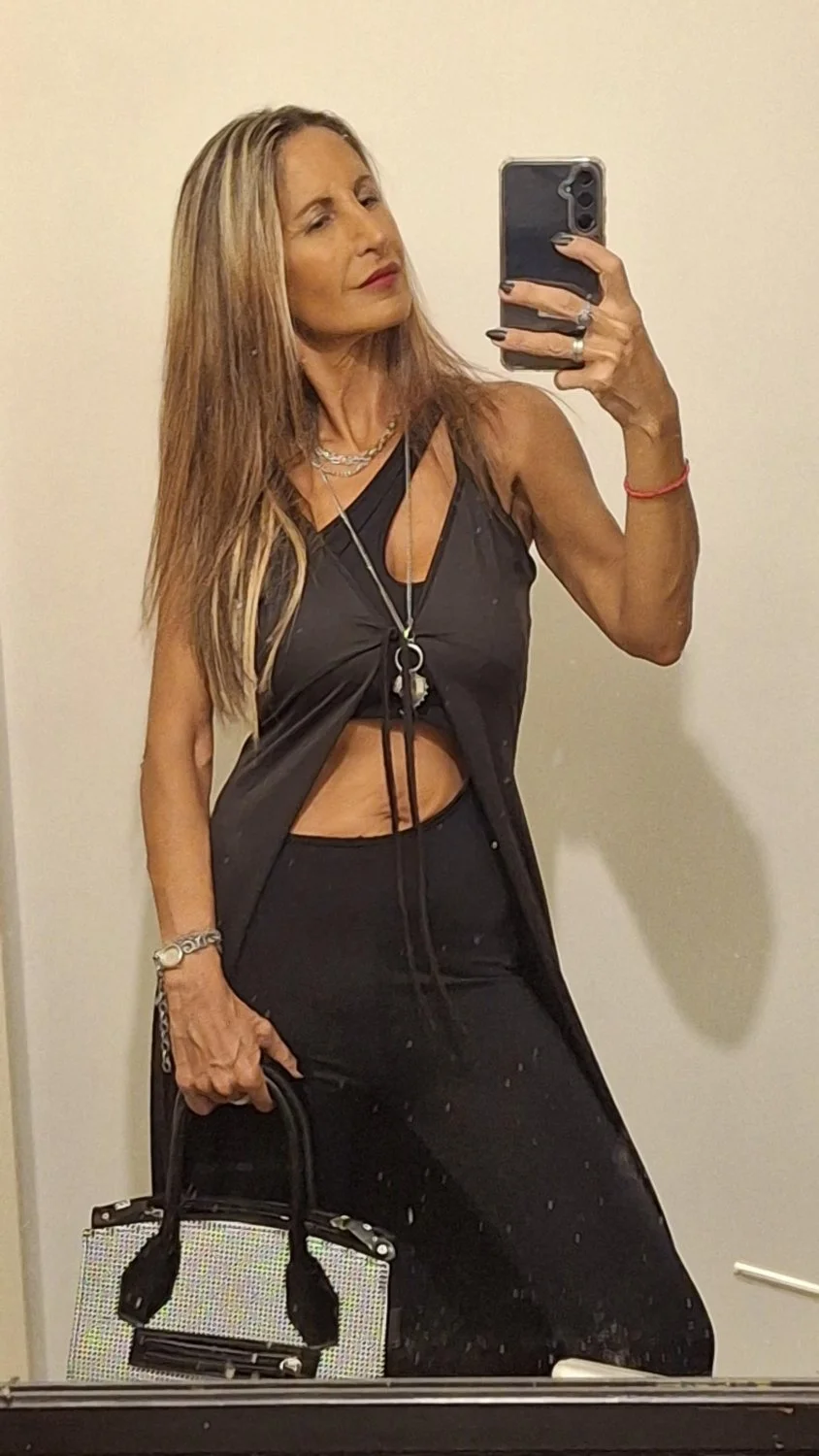 Milf argentina tetona explotada la javie 💀🔥 más en el v i p image 2