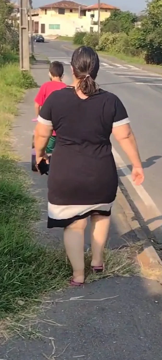 ROSA. VIZINHA RABUDA image 3