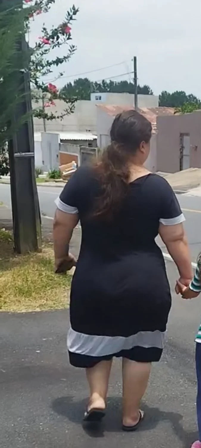 ROSA. VIZINHA RABUDA image 4
