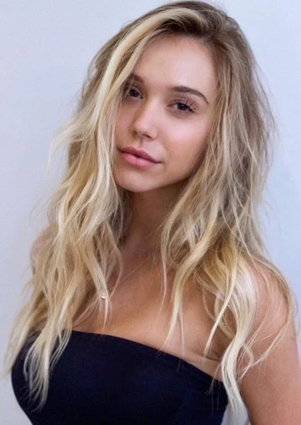 Alexis Ren (Thotporn.tv)(Camhub.cc) Alexis Ren main image