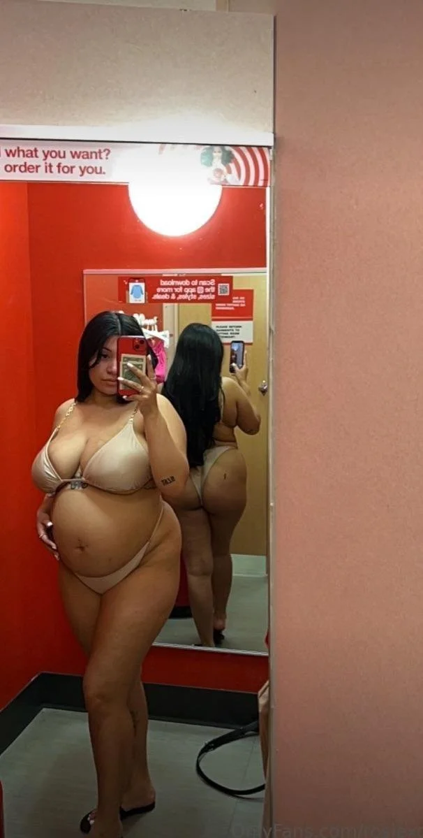 I can see why she got pregnant image 2