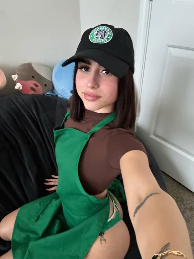 Ang3la Alvar3z image 1