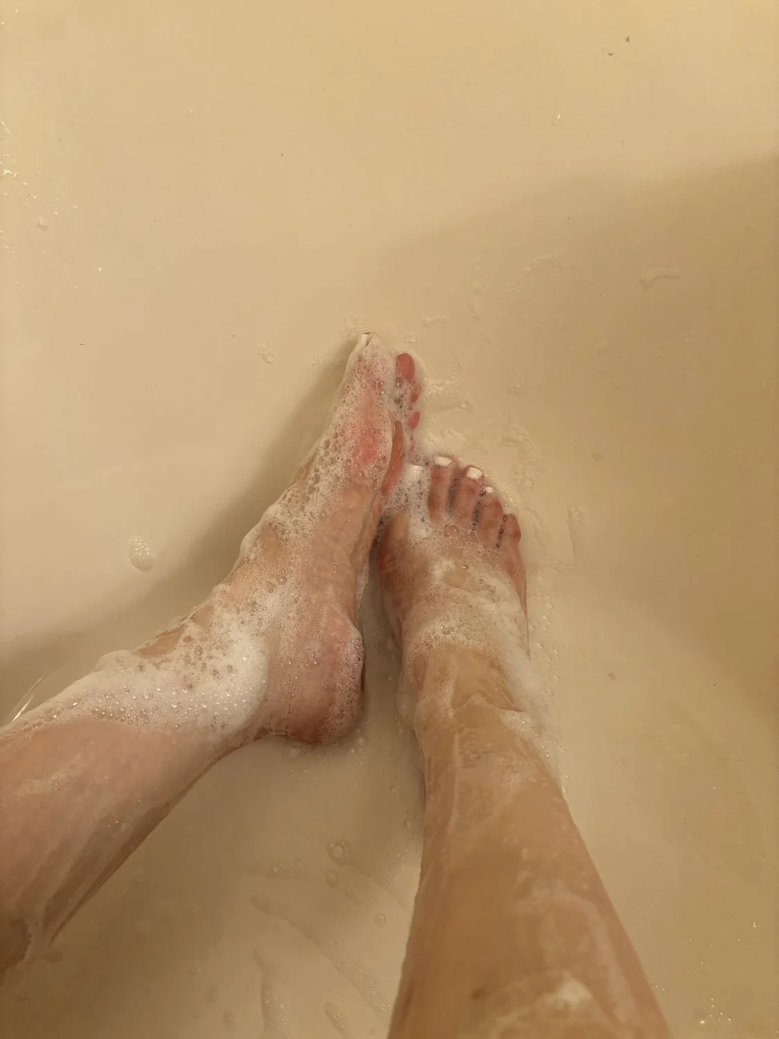 Woman’s feet image 22