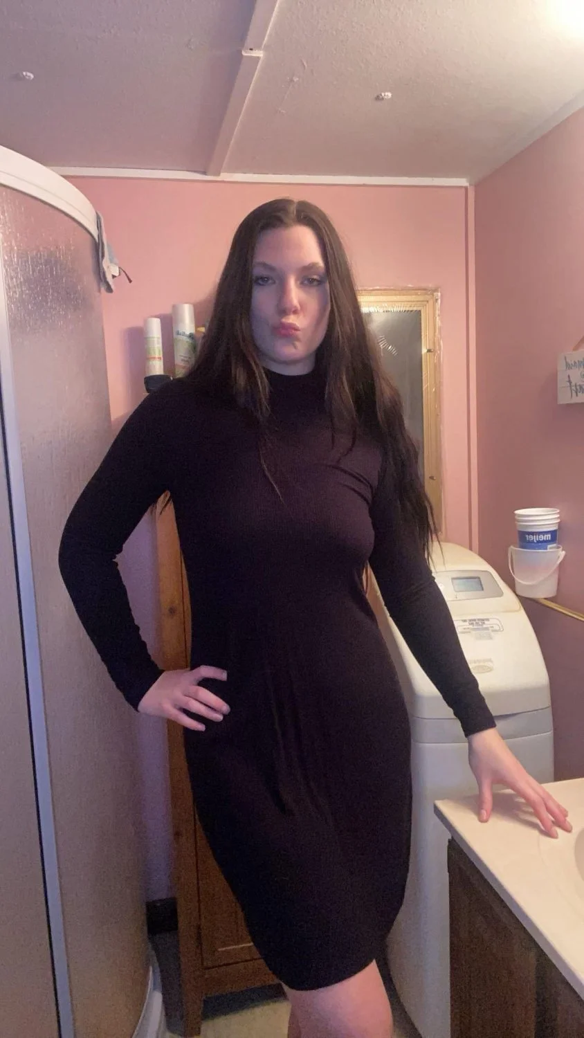 Pale sexy slut image 26