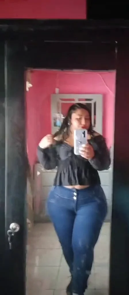 Tremendo culote señora poblana image 2