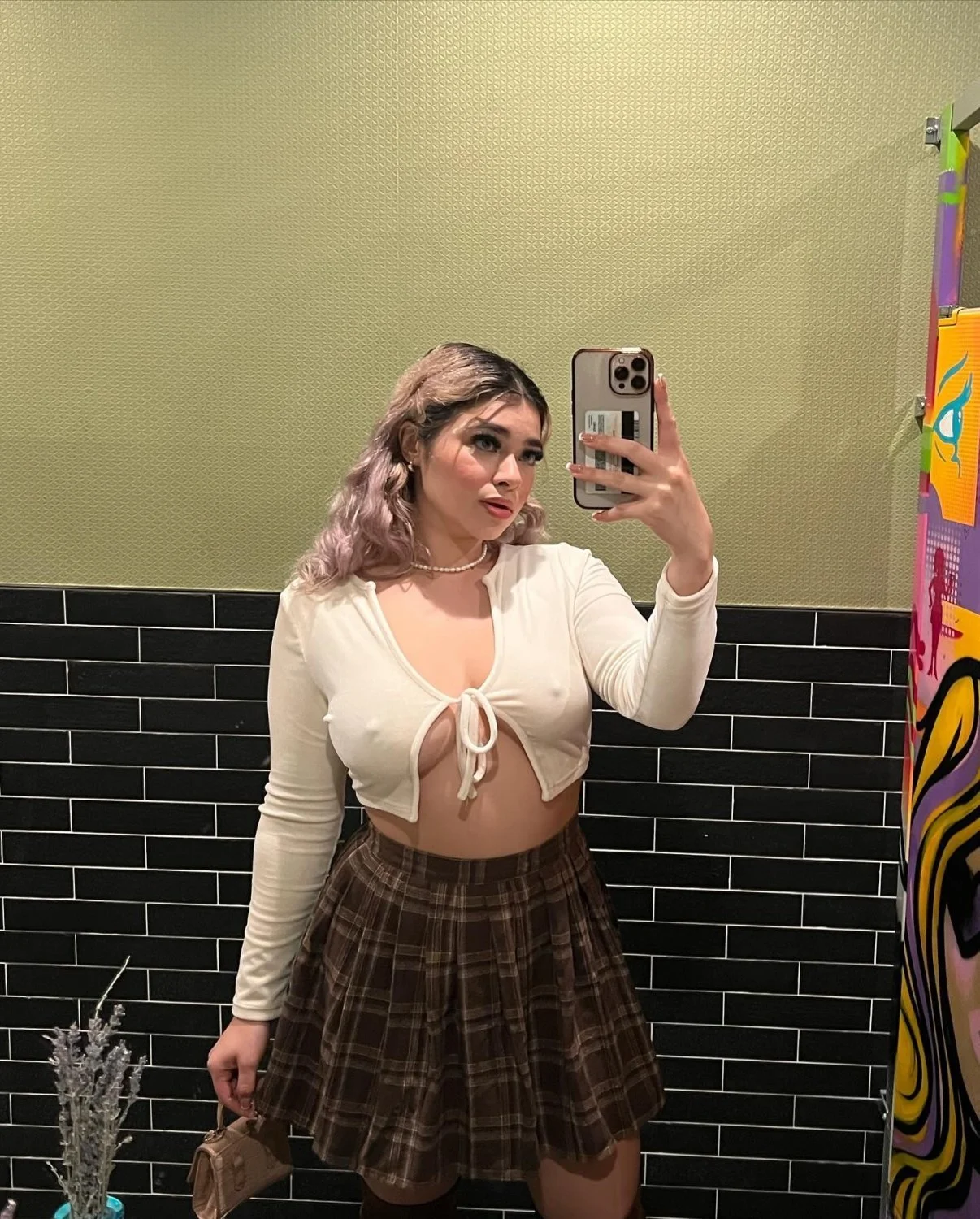 Slutty gym baddie image 8
