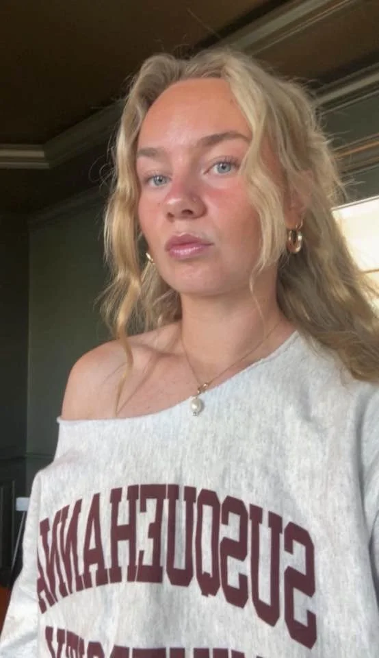 Pennsylvania slut Sophie lost in IRL game image 7