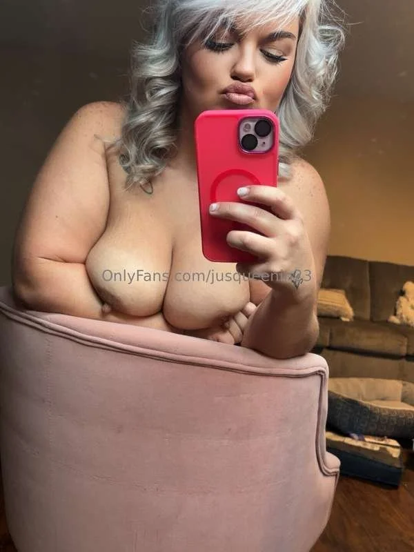Thick Georgia slut Ashley from Dublin. Go support this southern MILF! image 12