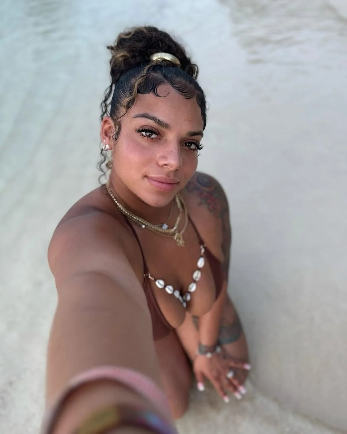 KKVS Mikayla Saravia SEXY image 39