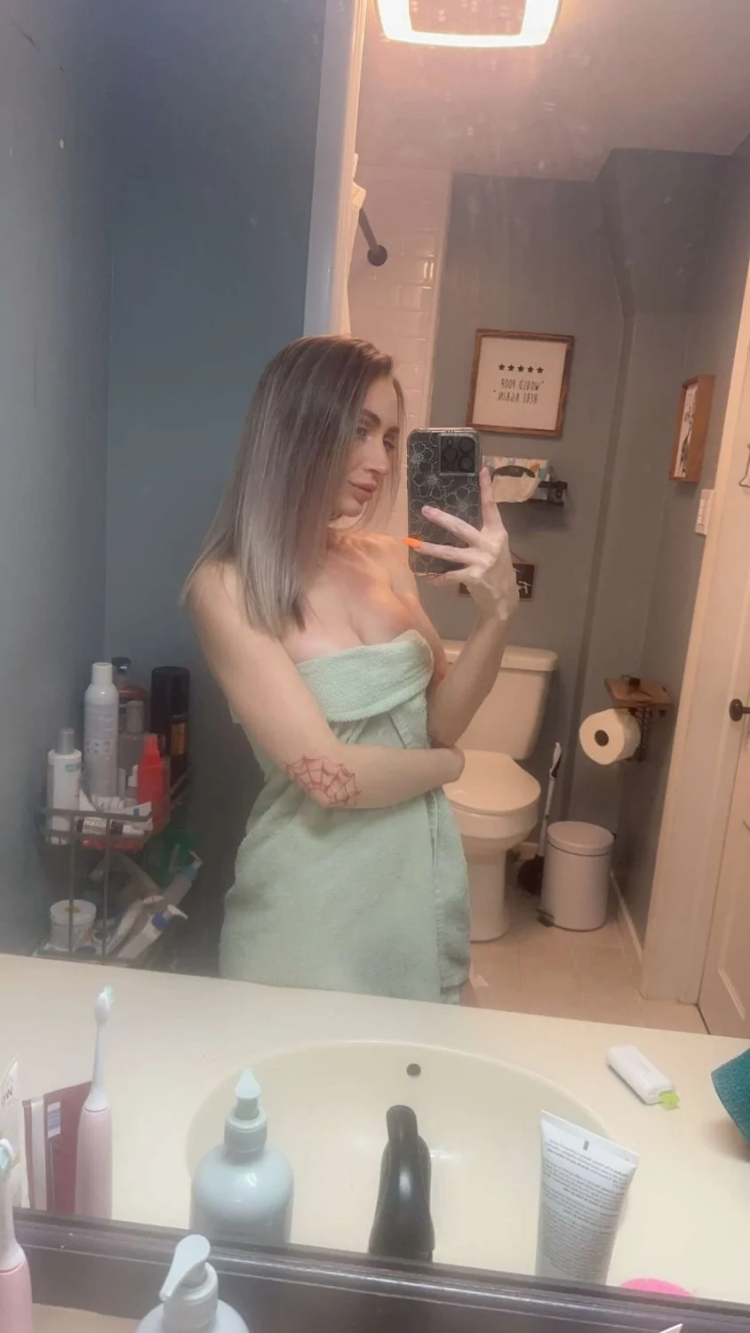 Bridgette r image 14