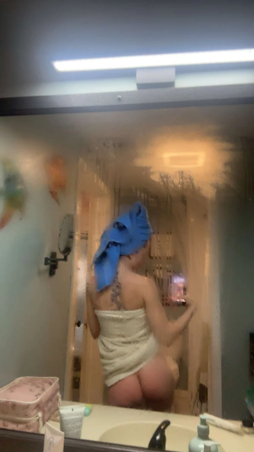 Bridgette r image 24