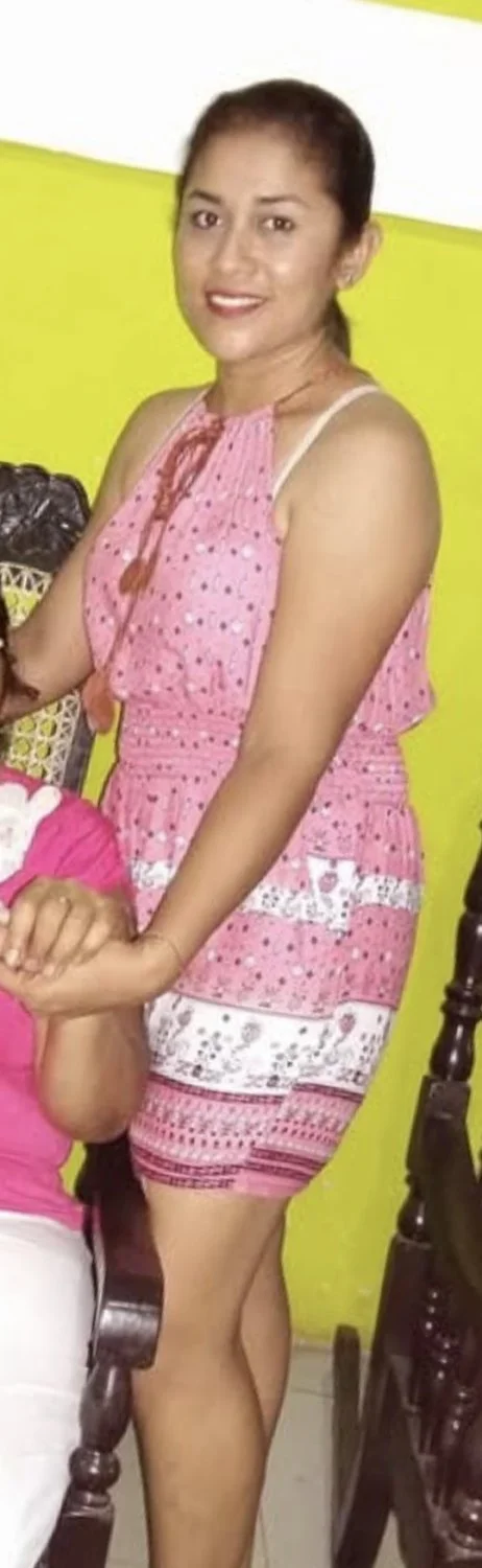 Amateur Latina image 3