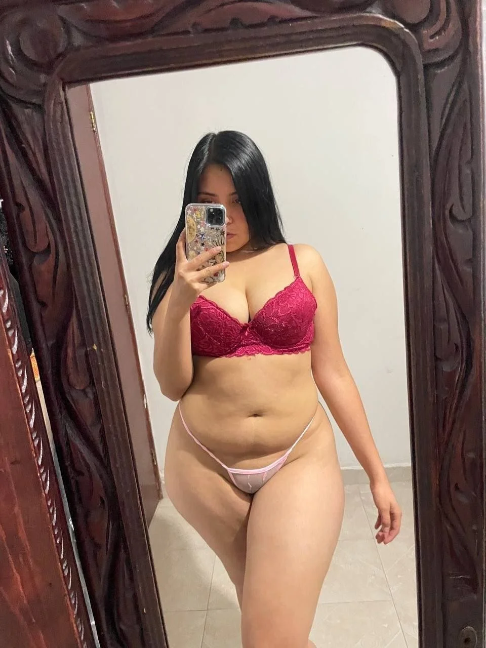 Perra exhibida por el novio image 7