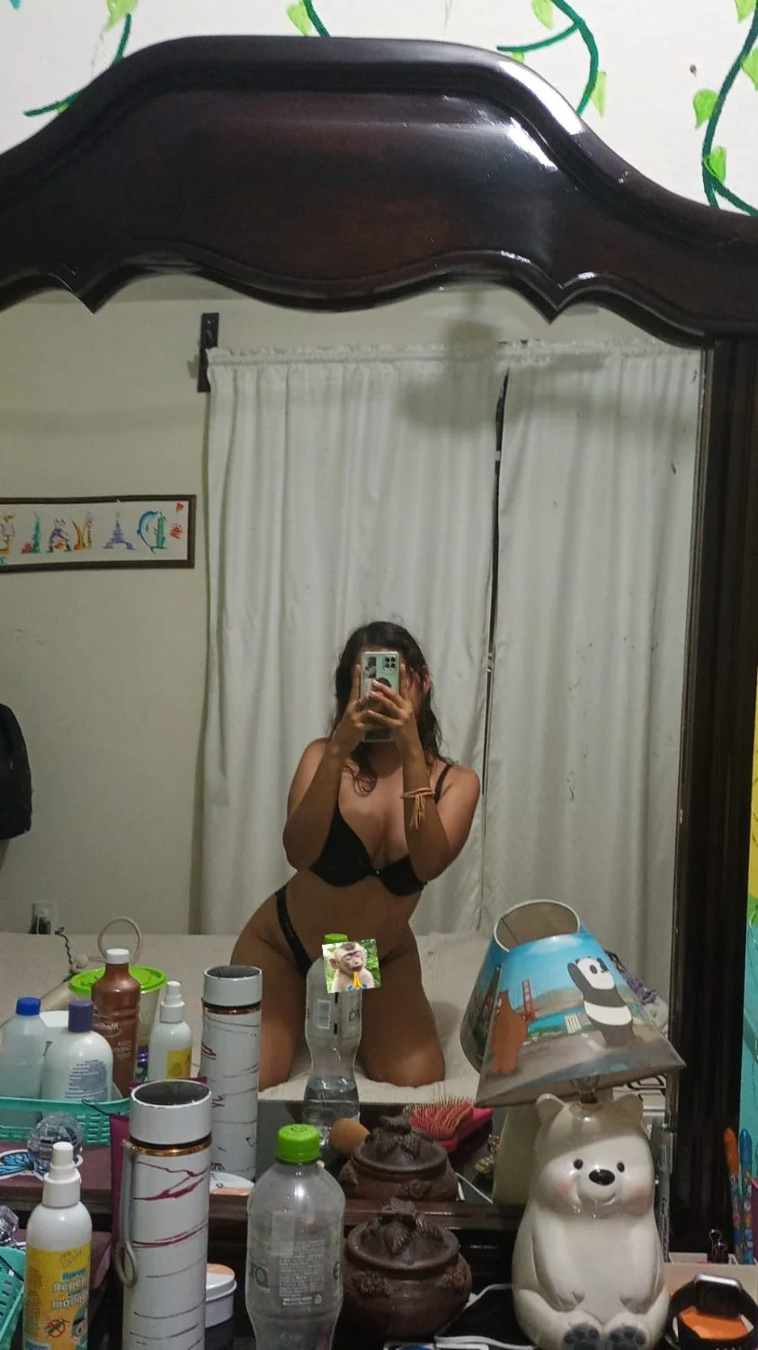 Una putita muy rica image 7