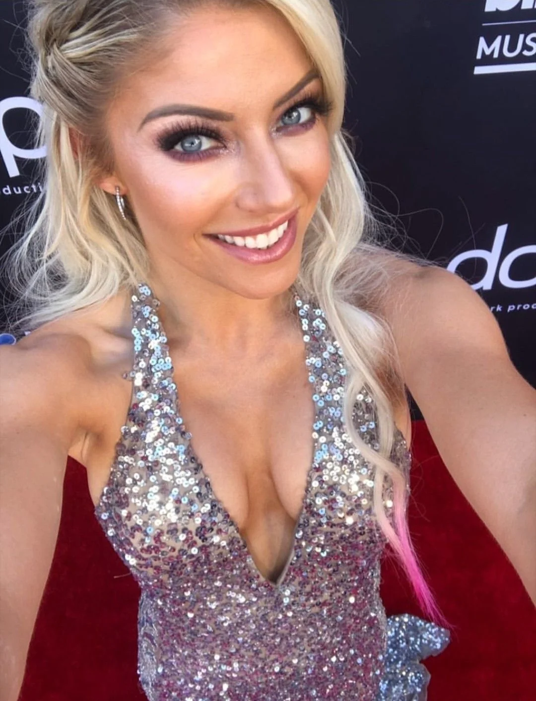 Im gonna explode to Alexa Bliss DM to Degrade her image 23