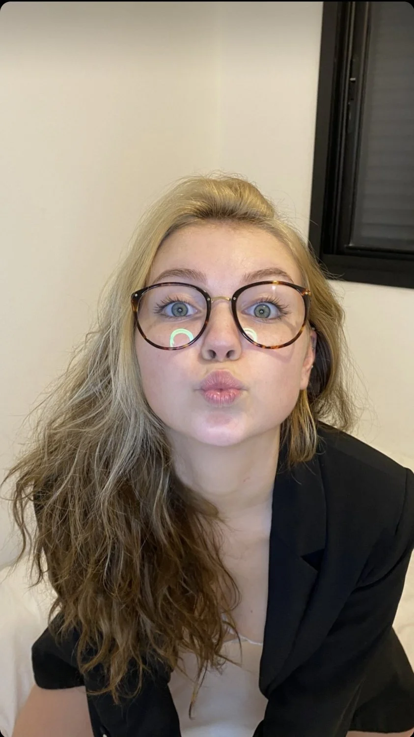 Annacaroln image 3