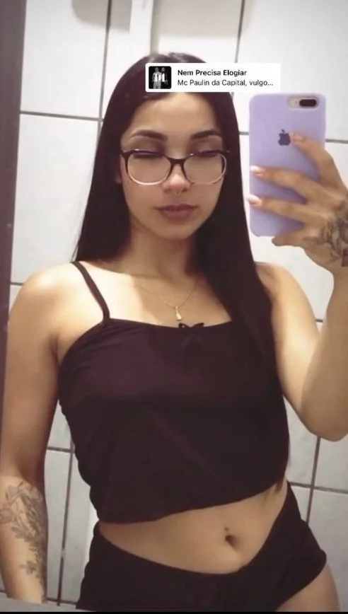 O que ela merece? main image