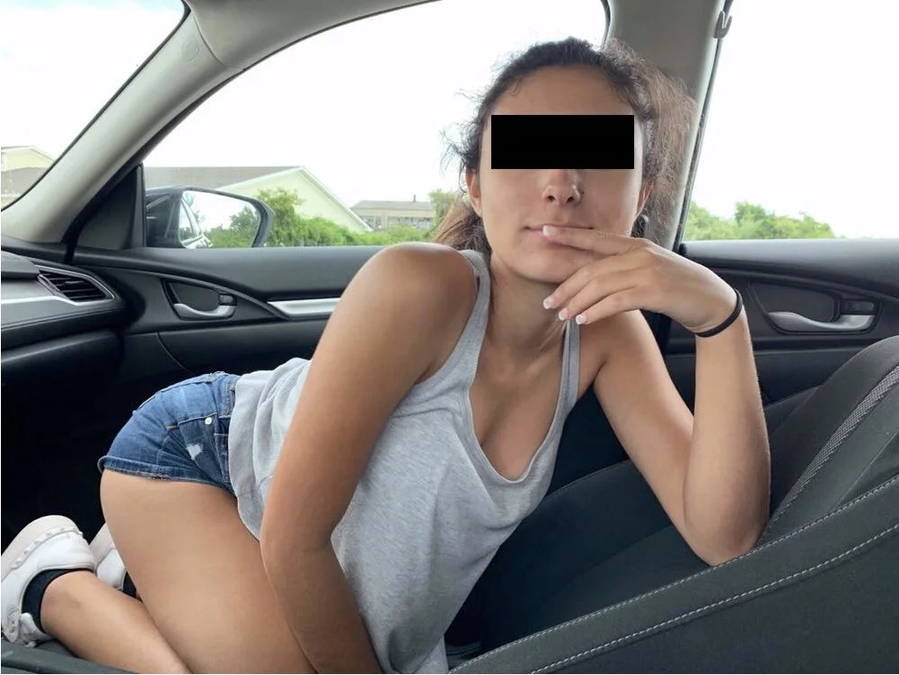 GF Pussy image 14
