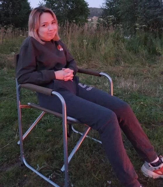 little slut Arina image 13