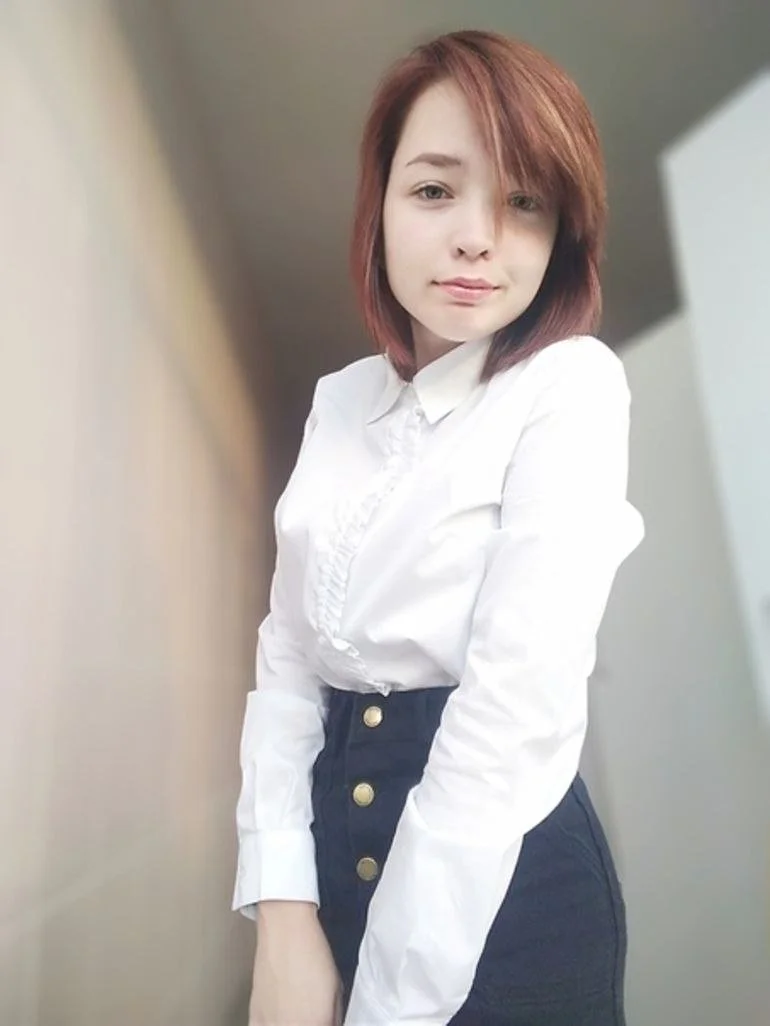 little slut Arina image 2