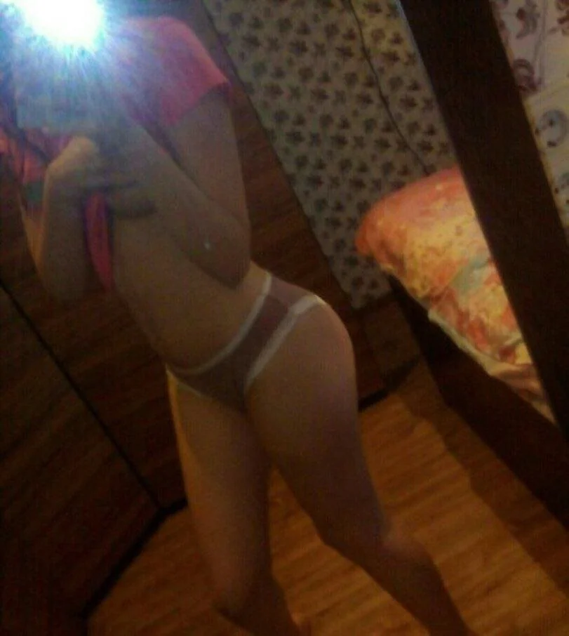 little slut Arina image 33
