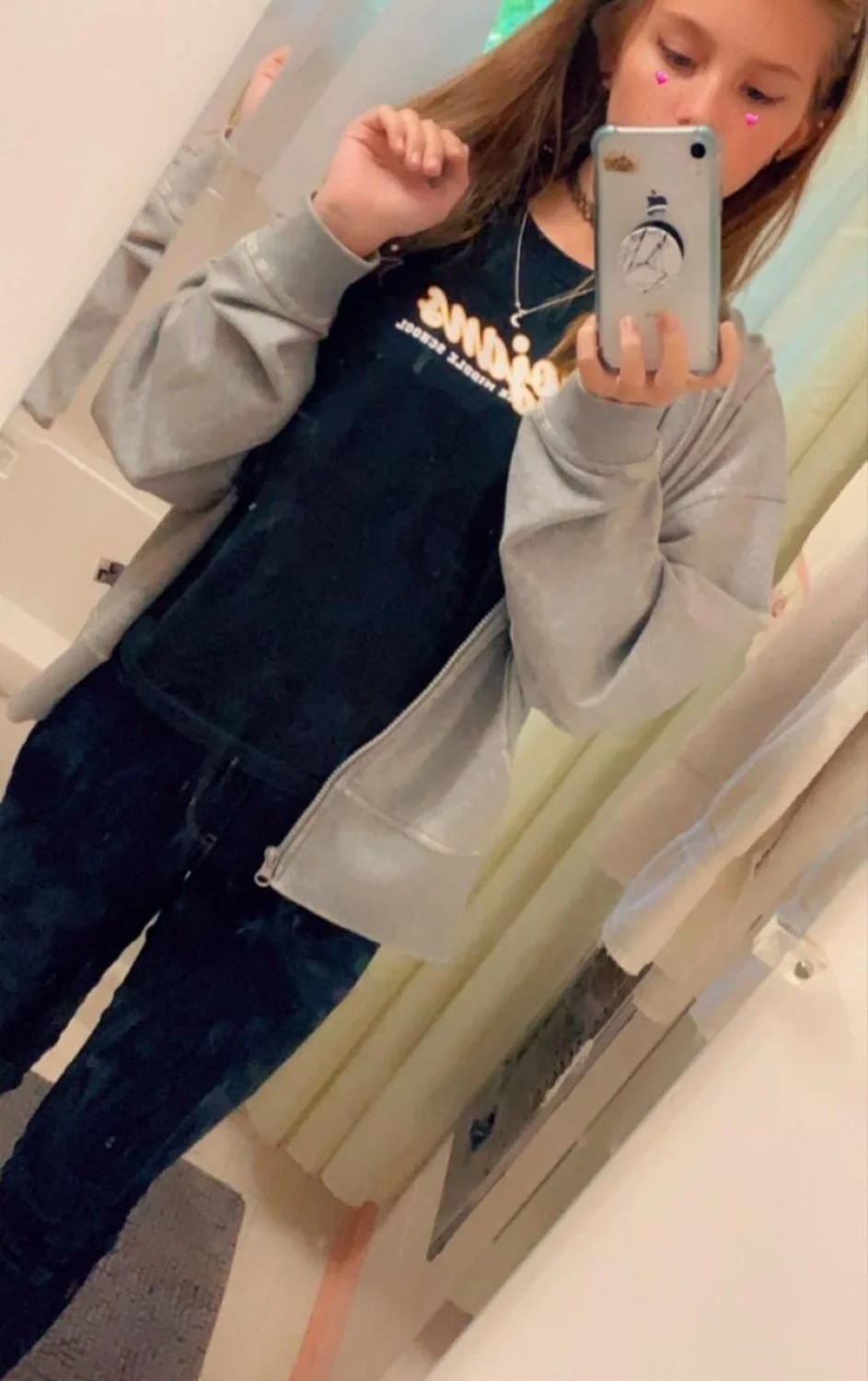 Guy leaked is gf Reagan kik and nudes dm her on kik is in the post dm me here to share your gf image 2