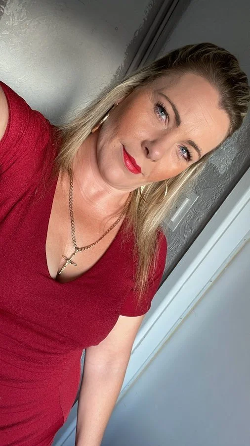 Sexy - UK Milf image 21