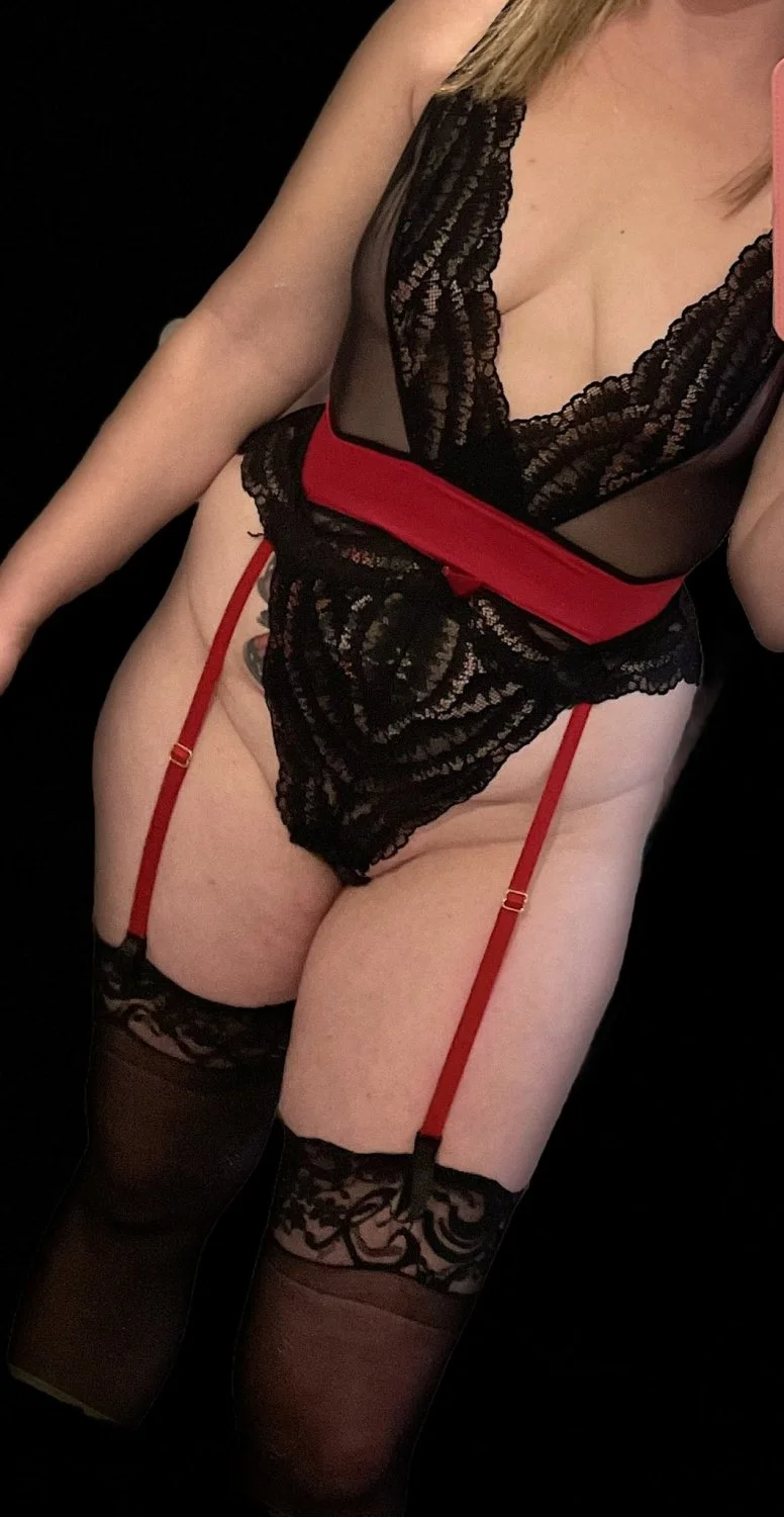 Sexy - UK Milf image 26