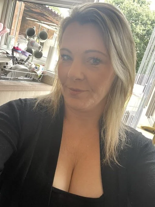 Sexy - UK Milf image 28