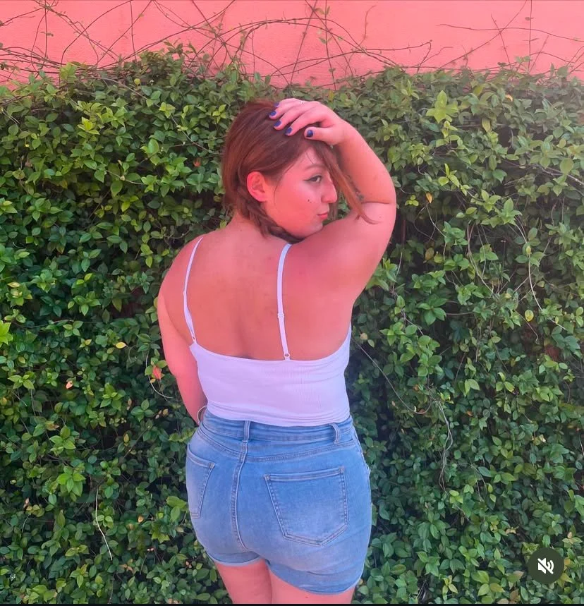Who wants to fuck my cousin image 11