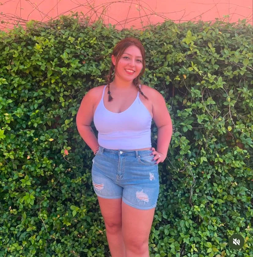 Who wants to fuck my cousin image 6