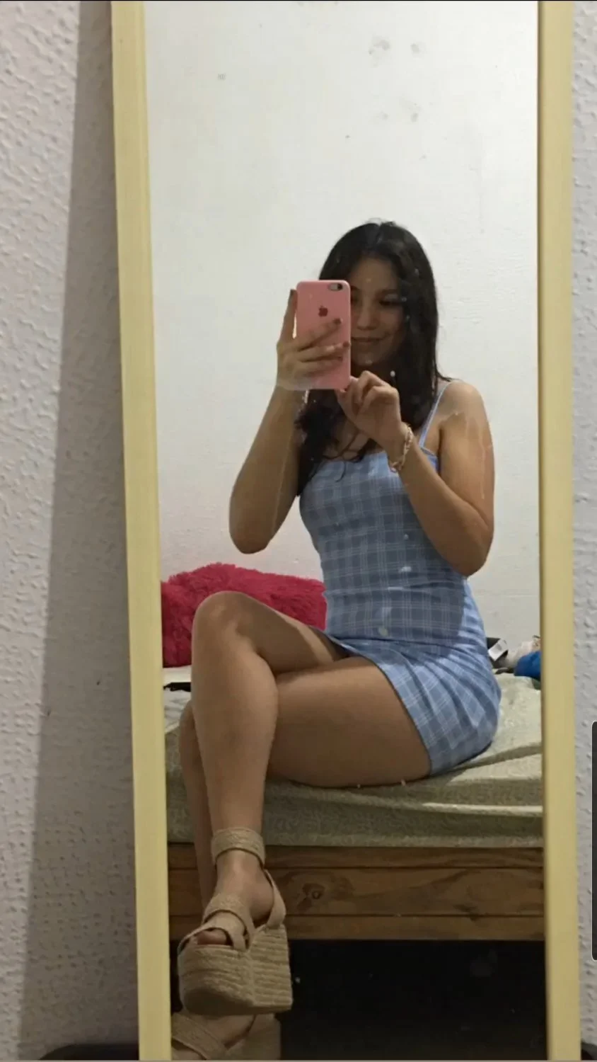 Viki se Desnuda image 9