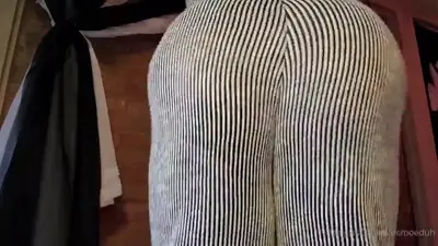 SLIM THICK PHAT ASS🍑 JIGGLY ASS🍑 EBONY🍫 BOOTY🍑 CLAP👏 cover image