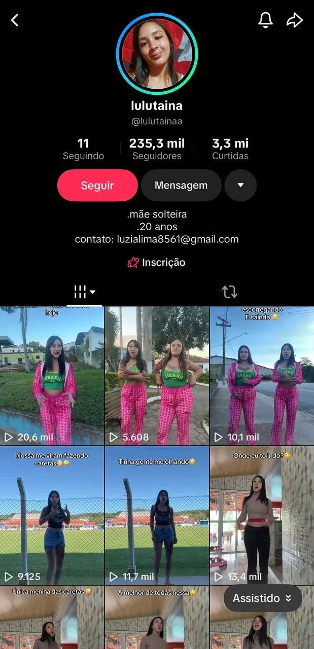Famosinha esquisita das caretas adora sentir o duro no cuzinho image 2