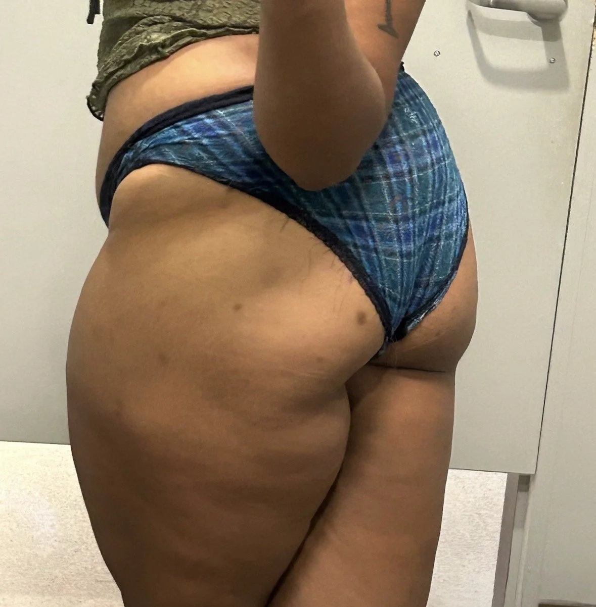 Thick Black Slut Kay image 2