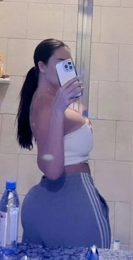 Big ass realtor milf Nicoleclosesswfl image 23
