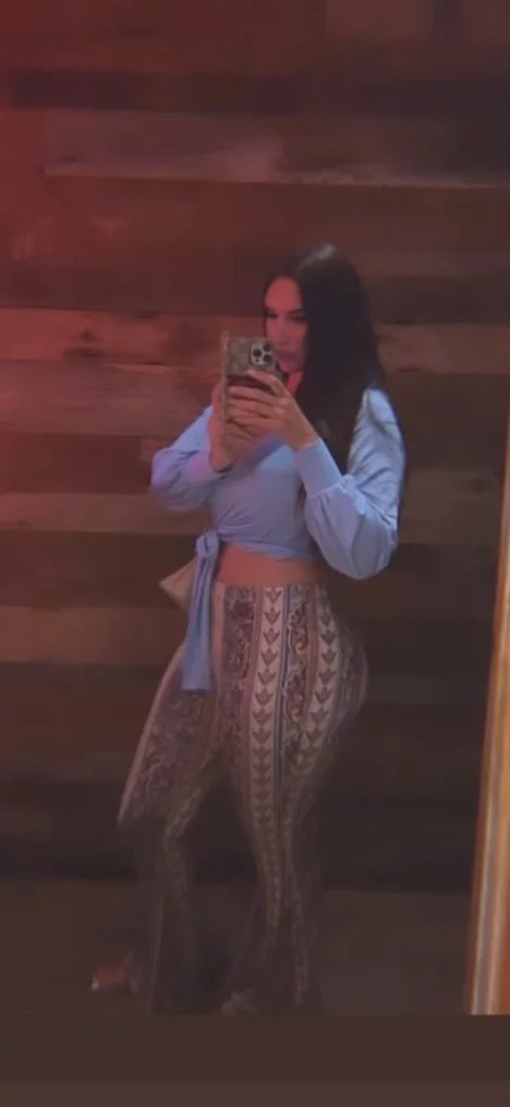 Big ass realtor milf Nicoleclosesswfl image 44