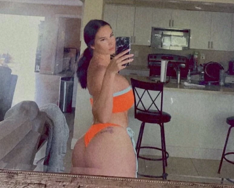 Big ass realtor milf Nicoleclosesswfl image 7