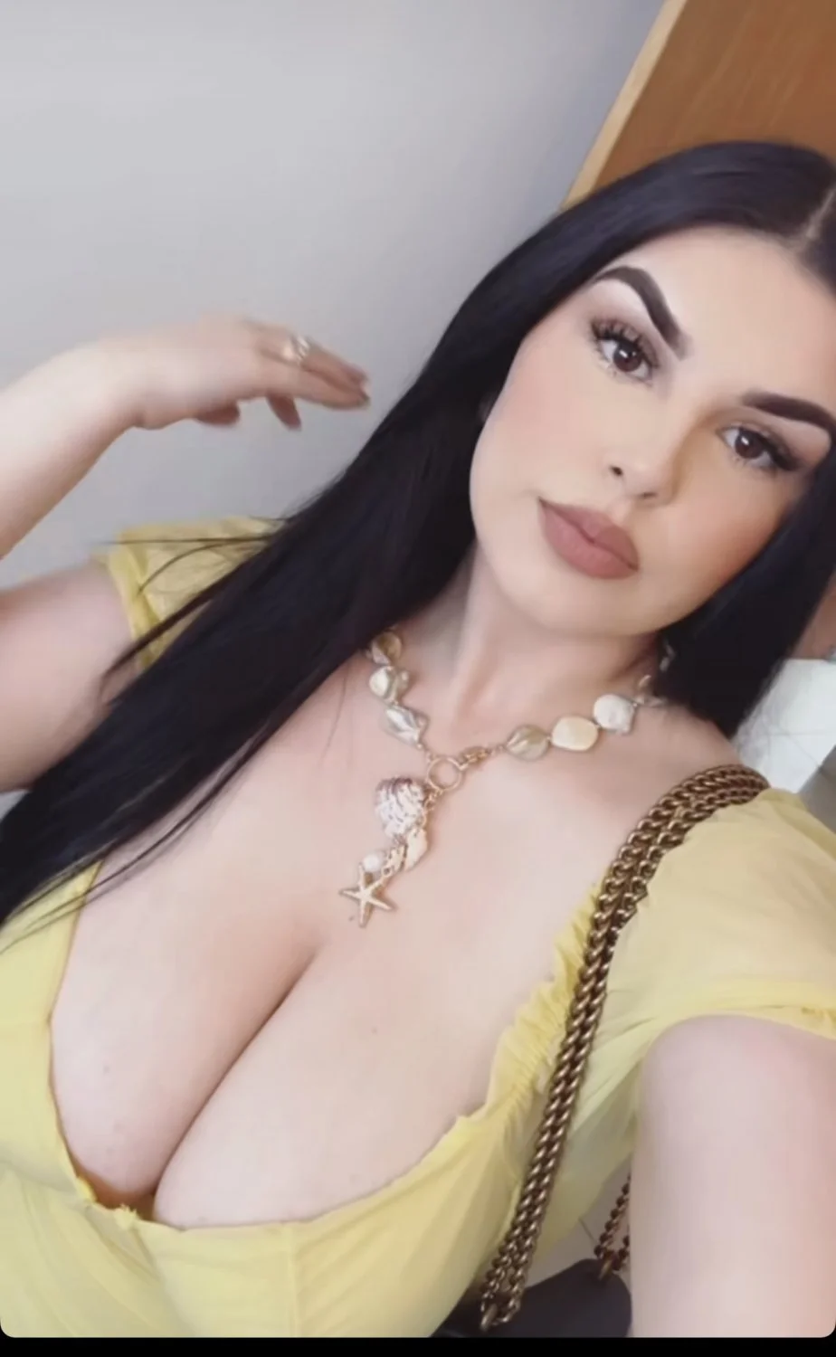 Big tit Latina image 2