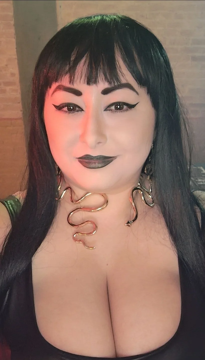 Corpus BBW Dominatrix Clara image 23
