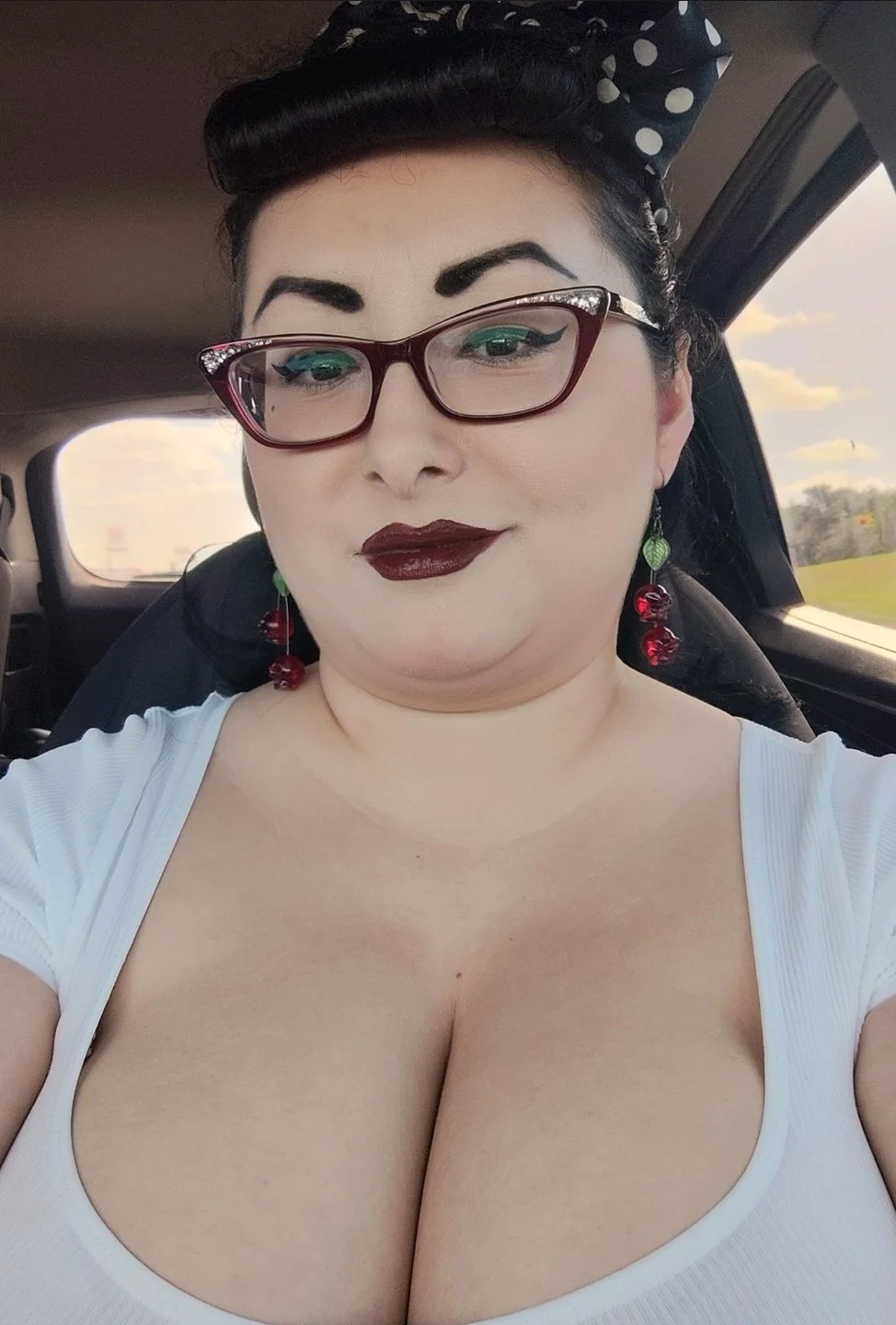Corpus BBW Dominatrix Clara image 37
