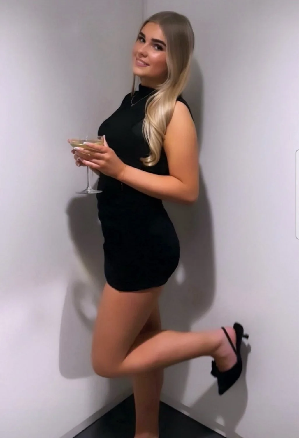 Dutch slut 11 image 5