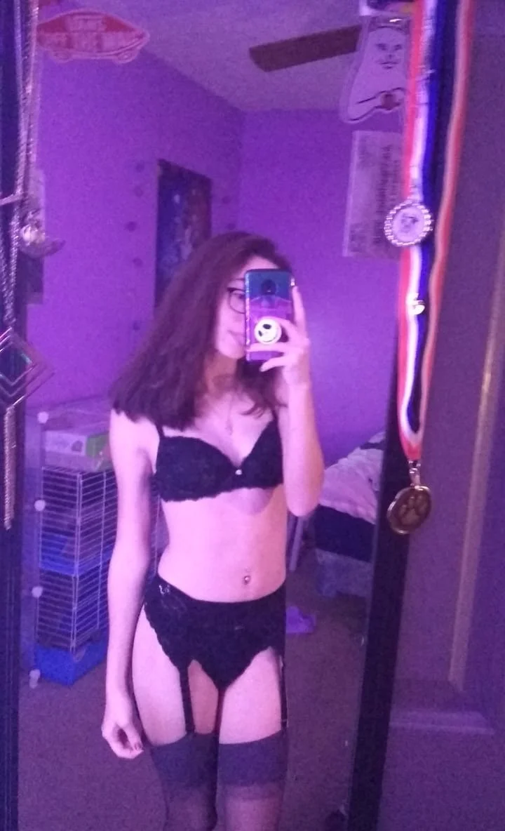 Slut image 8