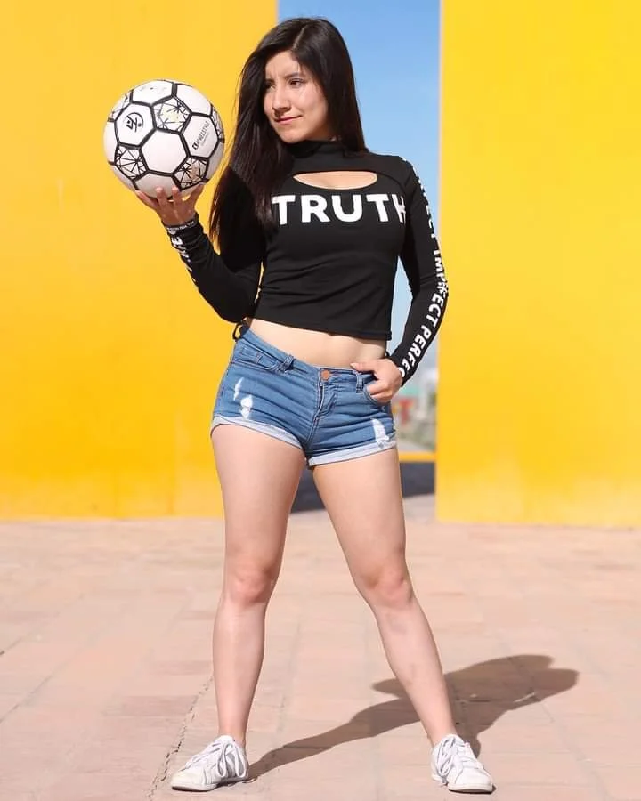 JENIFER ROSAS image 11