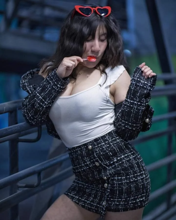JENIFER ROSAS image 6