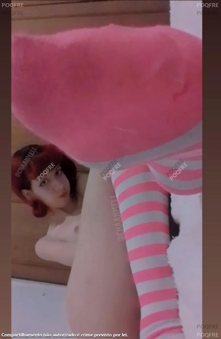 Full bush e-girl main image