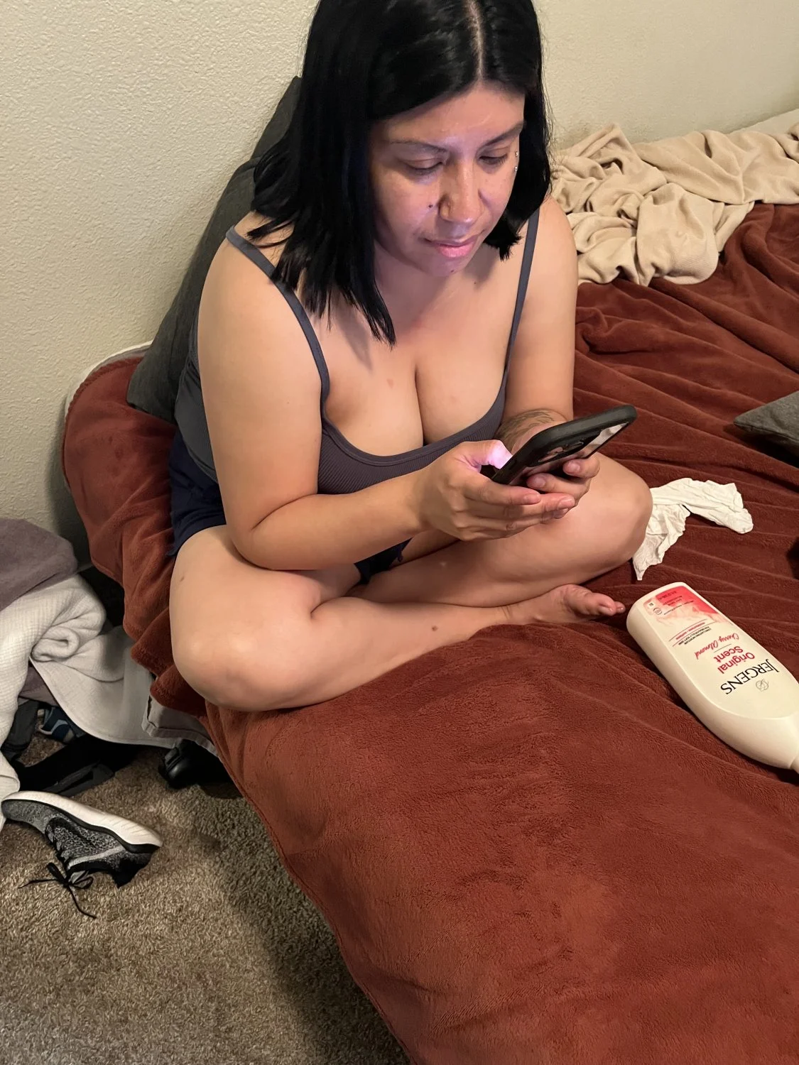 Creeping on my Latina sister p.2 image 20